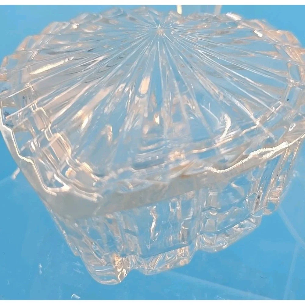 Vintage Heart Shaped Crystal Trinket Jewelry Box W/ Lid- Some‎ Small Chips